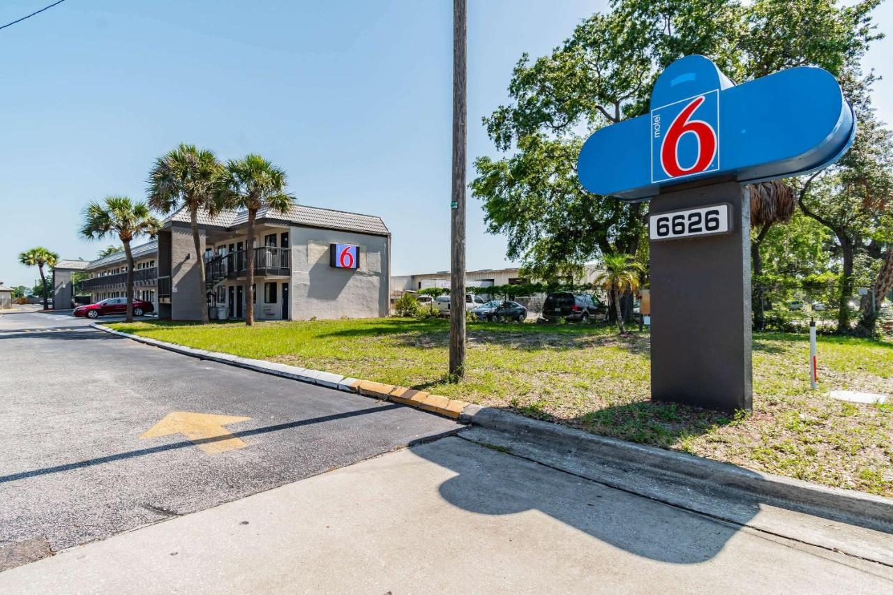 Motel 6 Tampa Near Fairgrounds - Casino Ngoại thất bức ảnh