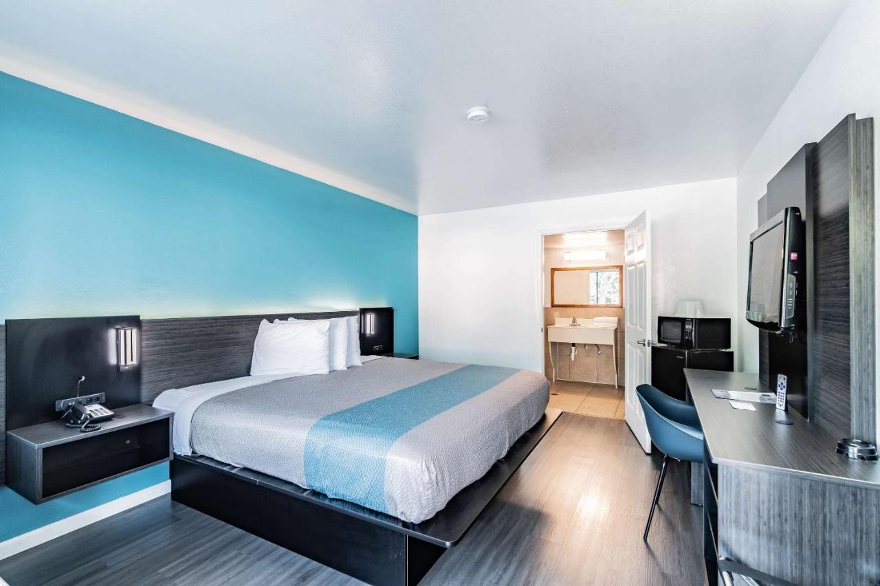 Motel 6 Tampa Near Fairgrounds - Casino Ngoại thất bức ảnh